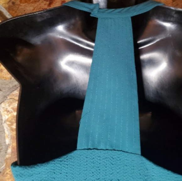 H&M Top - Picture 4 of 5